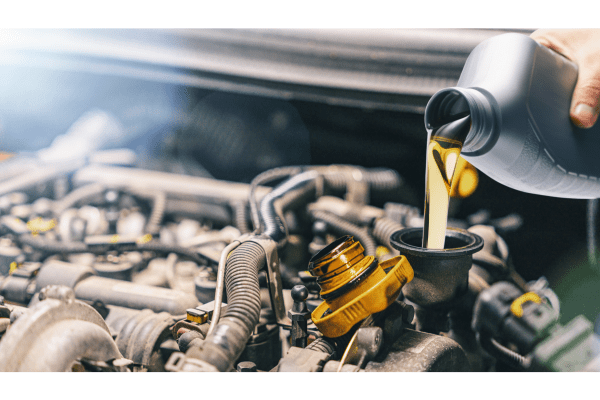 Maximizing Engine Health: Knowing When to Schedule an Oil Change